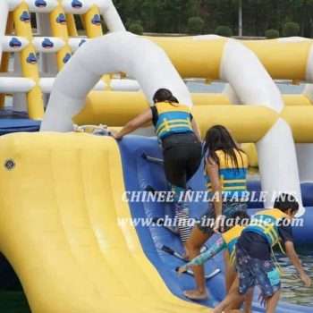 Bouncia-Inflatable-Floating-Water-Theme-Park-For-21.jpg