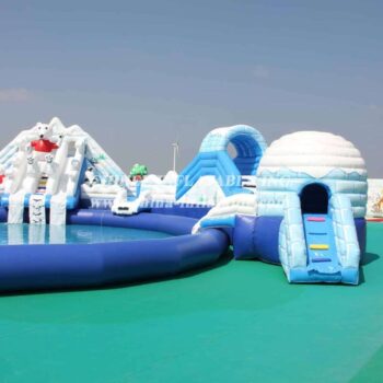 en-inflatable-water-park-1-.jpg