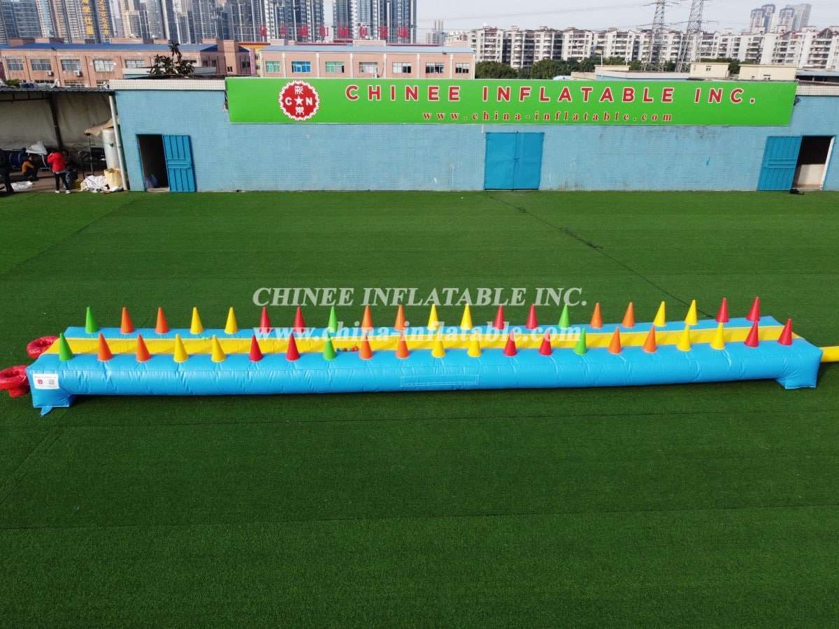 T11-1500 Sport game fun ball play outdoor challenge game inflatable from Chinee inflatbles