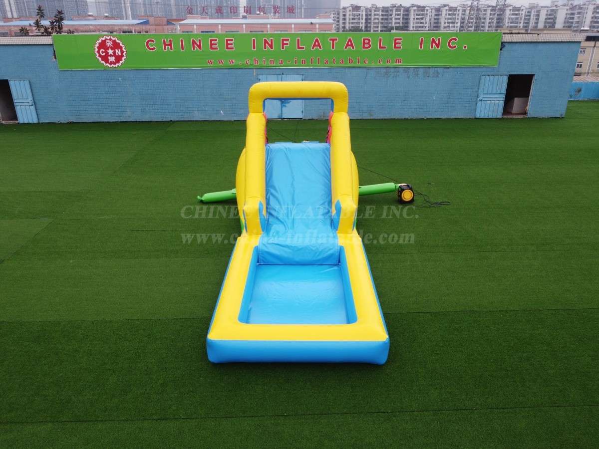 T8-4400 Inflatable Kids’ Water Slide